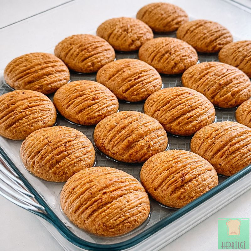 Çok Pratik Şerbetli Kesik Tatlısı Tarifi - 2