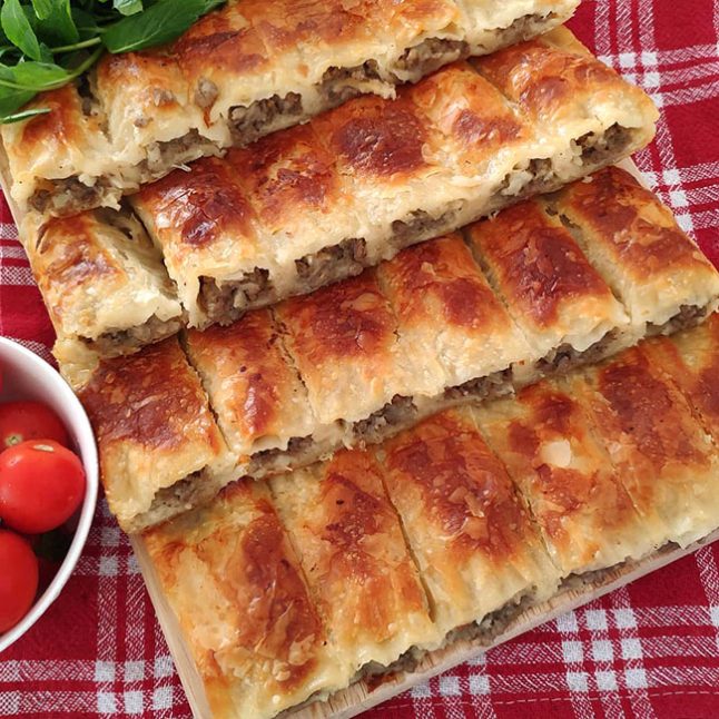 Dışı Çıtır Çıtır İçi Pamuk Gibi Bir Börek - 2