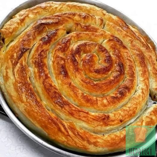 Kolay Tepsi Böreği - 1