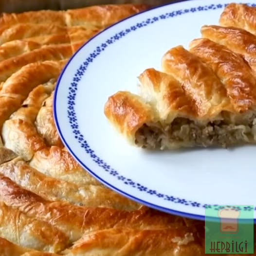 4 Yufkayla 1 Tepsi Patatesli Çıtır Börek Tarifi - 1