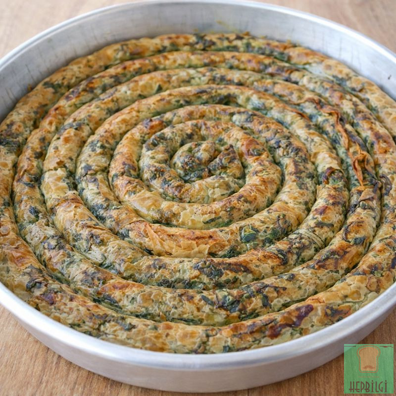 El Açması Ispanaklı Çıtır Çıtır Börek Tarifi - 2