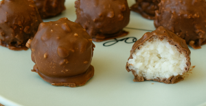 5 Dakikada Fındıklı Hindistan Cevizi Topları Tarifi