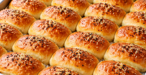 yumuşacık ve kolay tepsi poğaçası tarifi