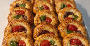 Mini Pizza Poğaça Tarifi