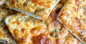 Çok Kolay ve Çok Lezzetli Sarımsaklı Ekmek Tarifi 