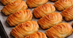 El Açması Çıtır Midye Börek Tarifi