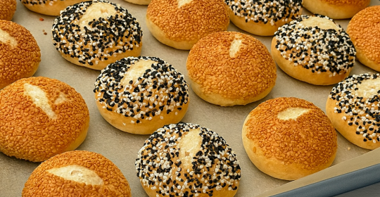 Mayasız Yumuşacık Süslü Poğaça Tarifi