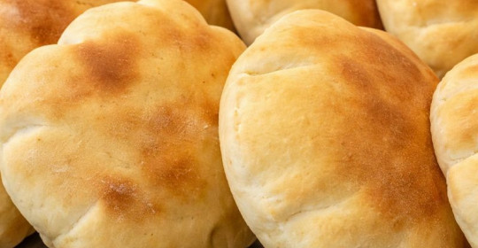 Fırında 10 Dakikada Kolay Pita Ekmek Tarifi