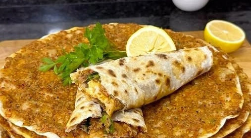 TAVADA LAHMACUN TARİFİ 
