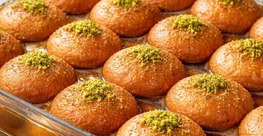 Şerbetli Borcam Tatlısı (Şekerpare / Revani Arası Yumuşacık Tarif)