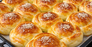 Puf Puf Yumuşacık Peynirli Poğaça Tarifi 