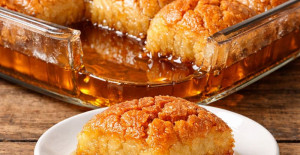 Kıyır Kıyır Borcamda Şerbetli İrmik Tatlısı