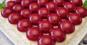 15 Dakikada Parlak Küre Tatlısı