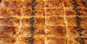 4 Yufkadan 1 Tepsi Çıtır Börek