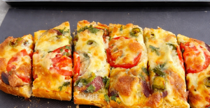 1 Ekmekle 5 Dakikada Pizza Tarifi