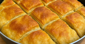 2 Bezeyle Kat Kat İncecik Çıtır Börek Tarifi