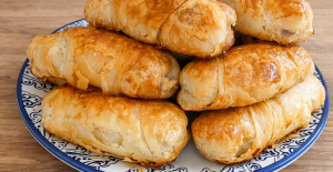 PUL PUL DÖKÜLEN PEYNİRLİ BÖREK TARİFİ