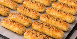 SADECE 2 YUFKAYLA 12 TANE SİRKELİ UNLU ÇITIR ÇITIR BÖREK 