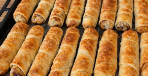 Hazır Yufkadan Patlıcanlı Çıtır Rulo Börek 