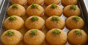 Lokmalık İrmik Tatlısı (Tam Ölçülü) Tarifi