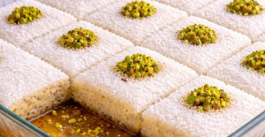  Şerbetli Hindistan Cevizli Borcam Tatlısı Tarifi