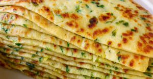 8 Dakikada Otlu Yumuşak Kahvaltılık Börek Tarifi