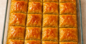 Borcamda Ev Yapımı Kolay Baklava 