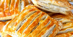 5 Dakikada Çıtır Milföy Börek 