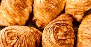 Tavuklu Ispanaklı Midye Börek Tarifi 