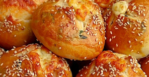 10 Dakikada Hazır Mayasız Poğaça