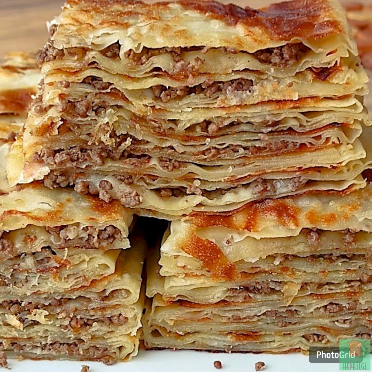 El Açması Kıymalı Tava Böreği Tarifi - 1