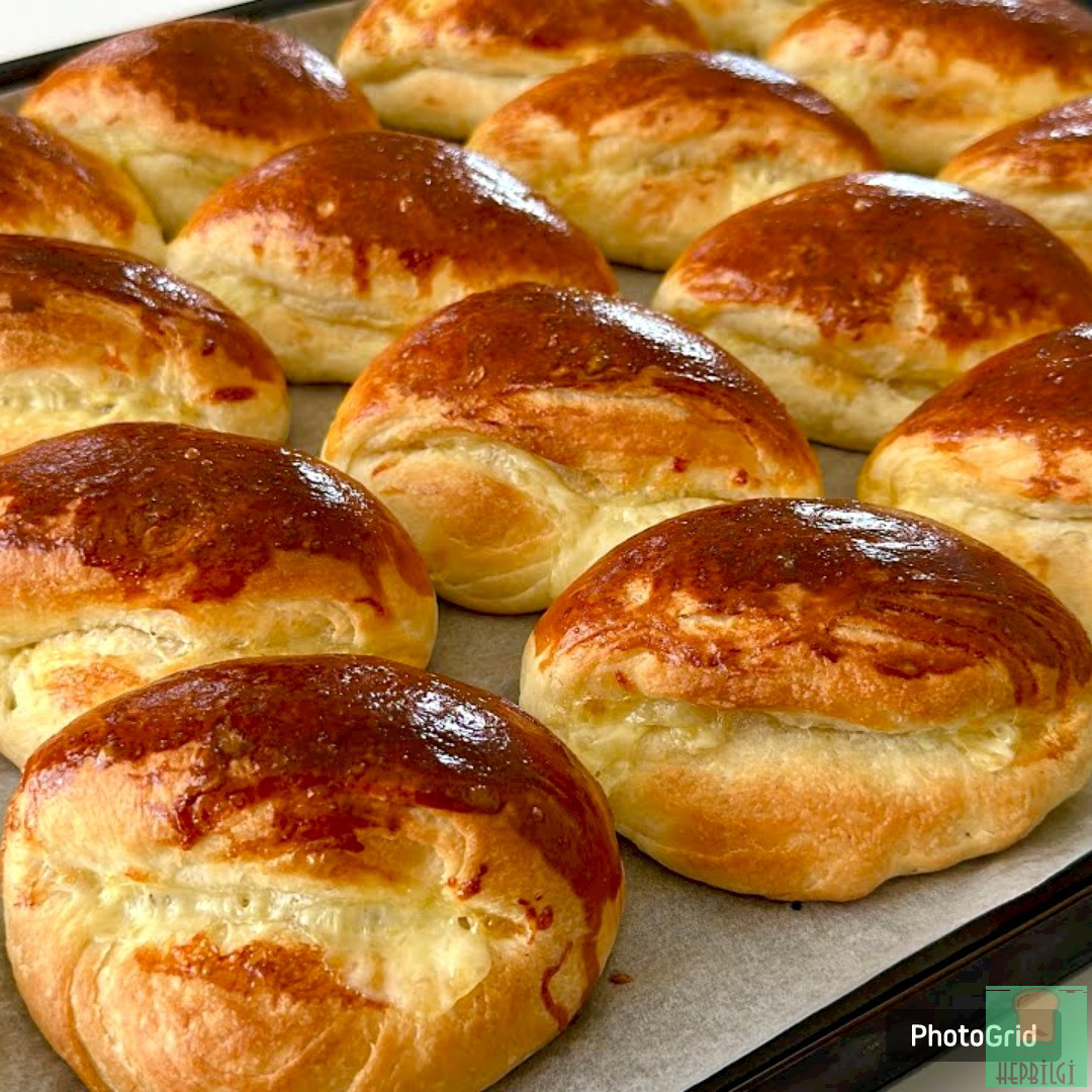 Puf Puf Kabaran Peynirli Katmer Poğaça Tarifi - 1