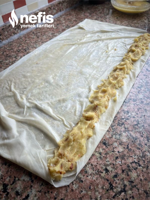 Hazır Yufkayla Patatesli Çıtır Börek - 1