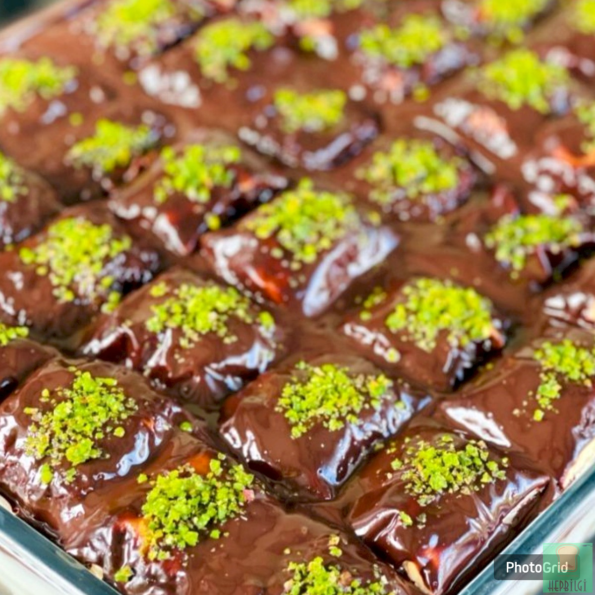 Profiterol Tadında Borcamda Milföy Pastası - 1